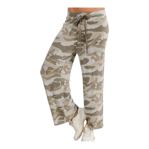 Mystree NWT Waist Drawstring Camouflage Wide Leg Flare Fleece Pants Women’s SM - Picture 1 of 14
